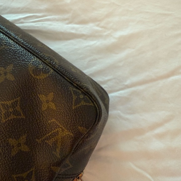 Louis Vuitton clutch or toiletries bag authentic used - Picture 9 of 14